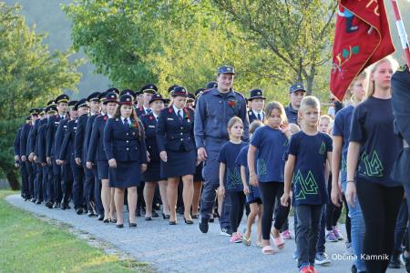 Slovesnost ob odprtju prizidka in prevzemu večnamenskega gasilskega vozila PGD Gozd (12)